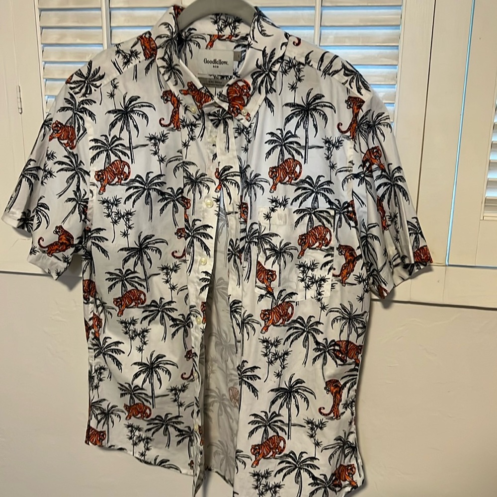 Men’s Patterned Collared Shirt